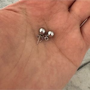 ❤️ FINAL SALE ❤️ 14k White Gold Ball Diamond Stud Earrings